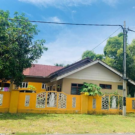 Nabilah Homestay, Besut Kampung Raja Екстер'єр фото